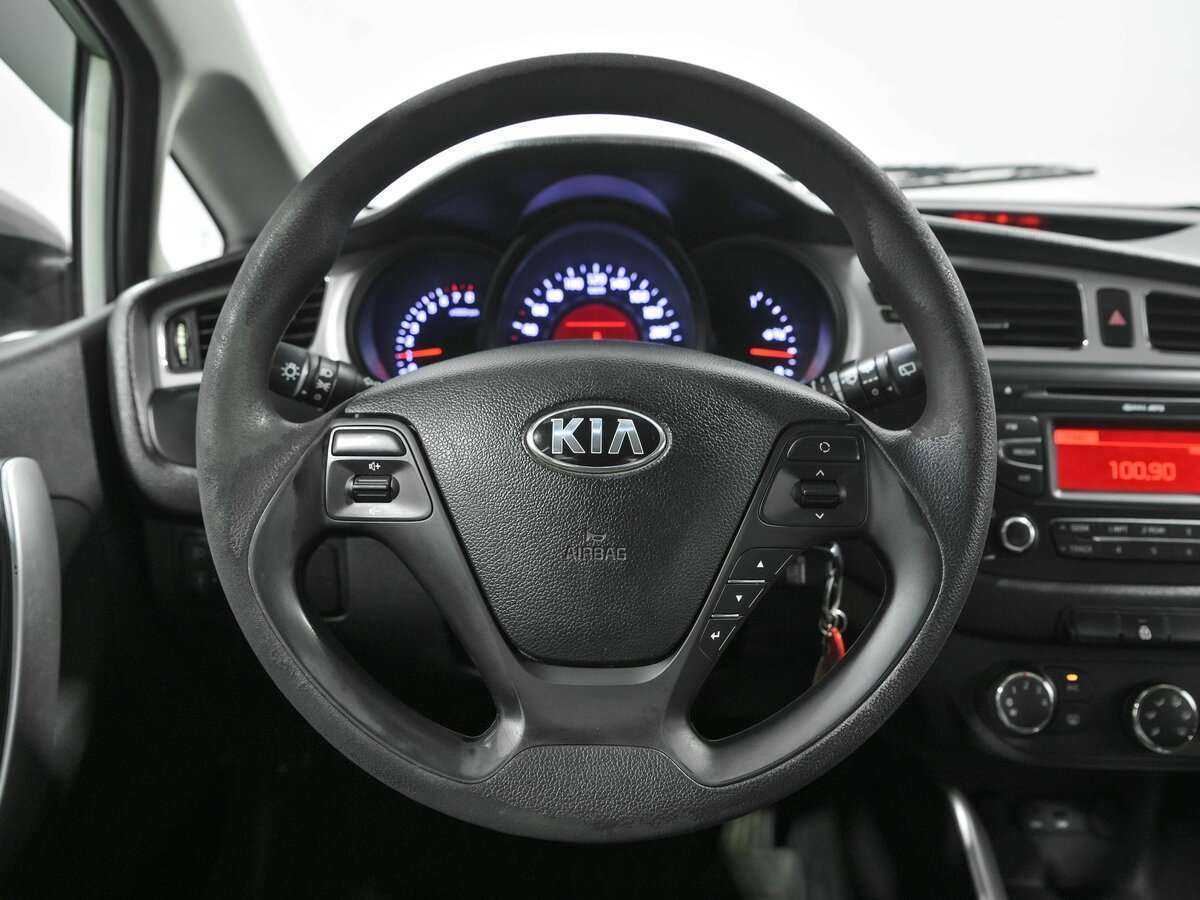 Купить Kia Ceed с пробегом. Фото: #7