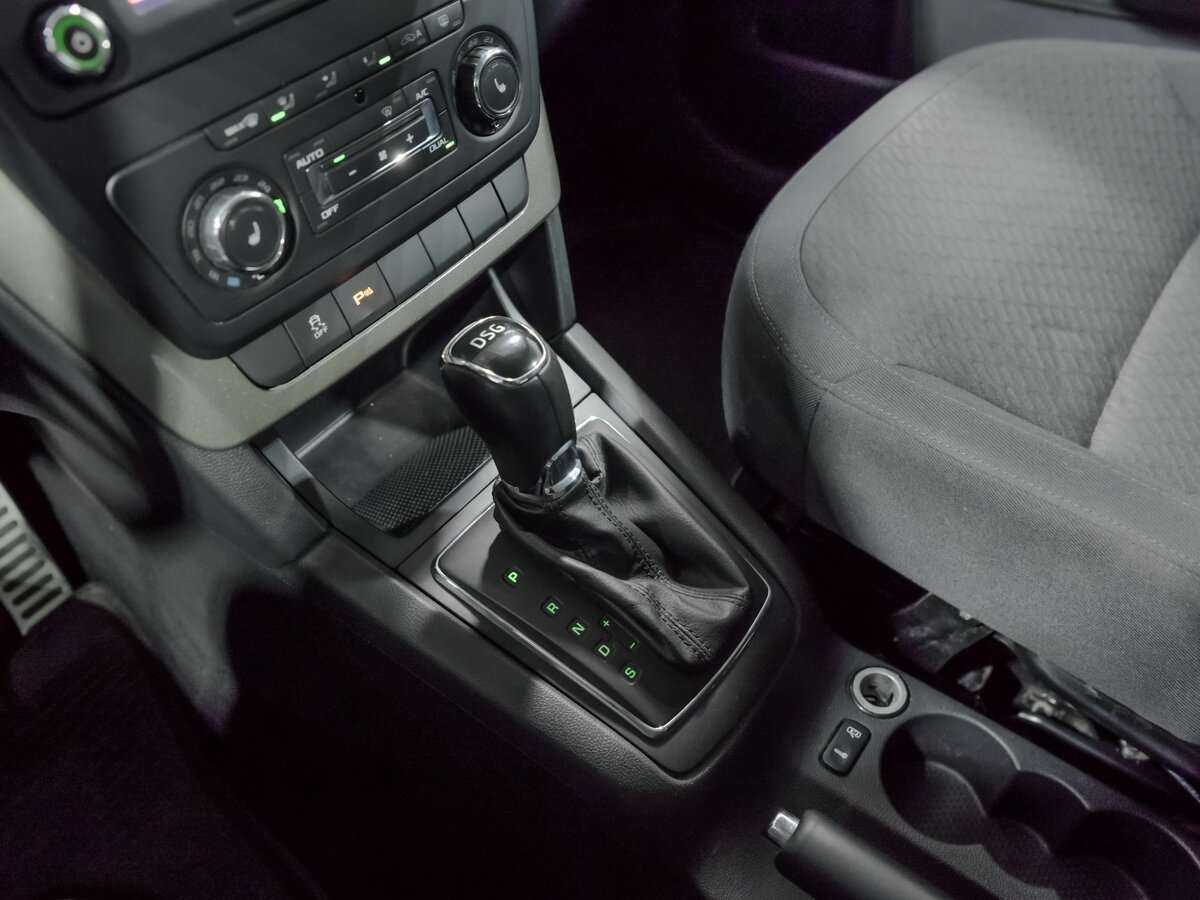 Купить Skoda Yeti с пробегом. Фото: #10