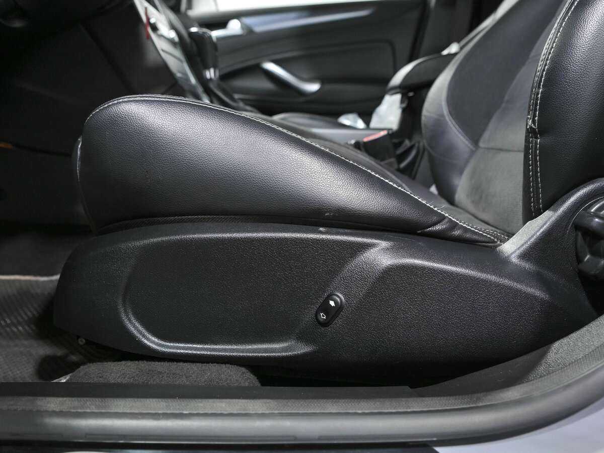 Купить Ford Mondeo с пробегом. Фото: #13