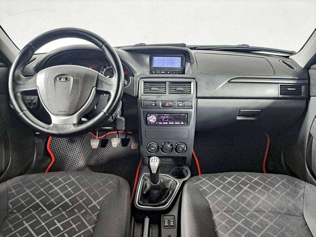 Купить Lada (ВАЗ) Priora с пробегом. Фото: #11