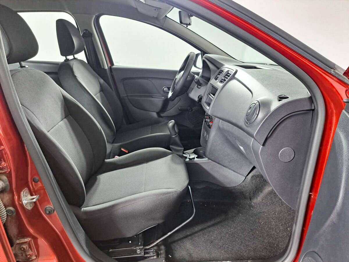 Купить Renault Logan с пробегом. Фото: #8