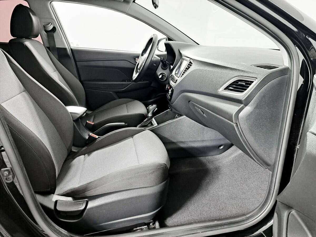 Купить Hyundai Solaris с пробегом. Фото: #8