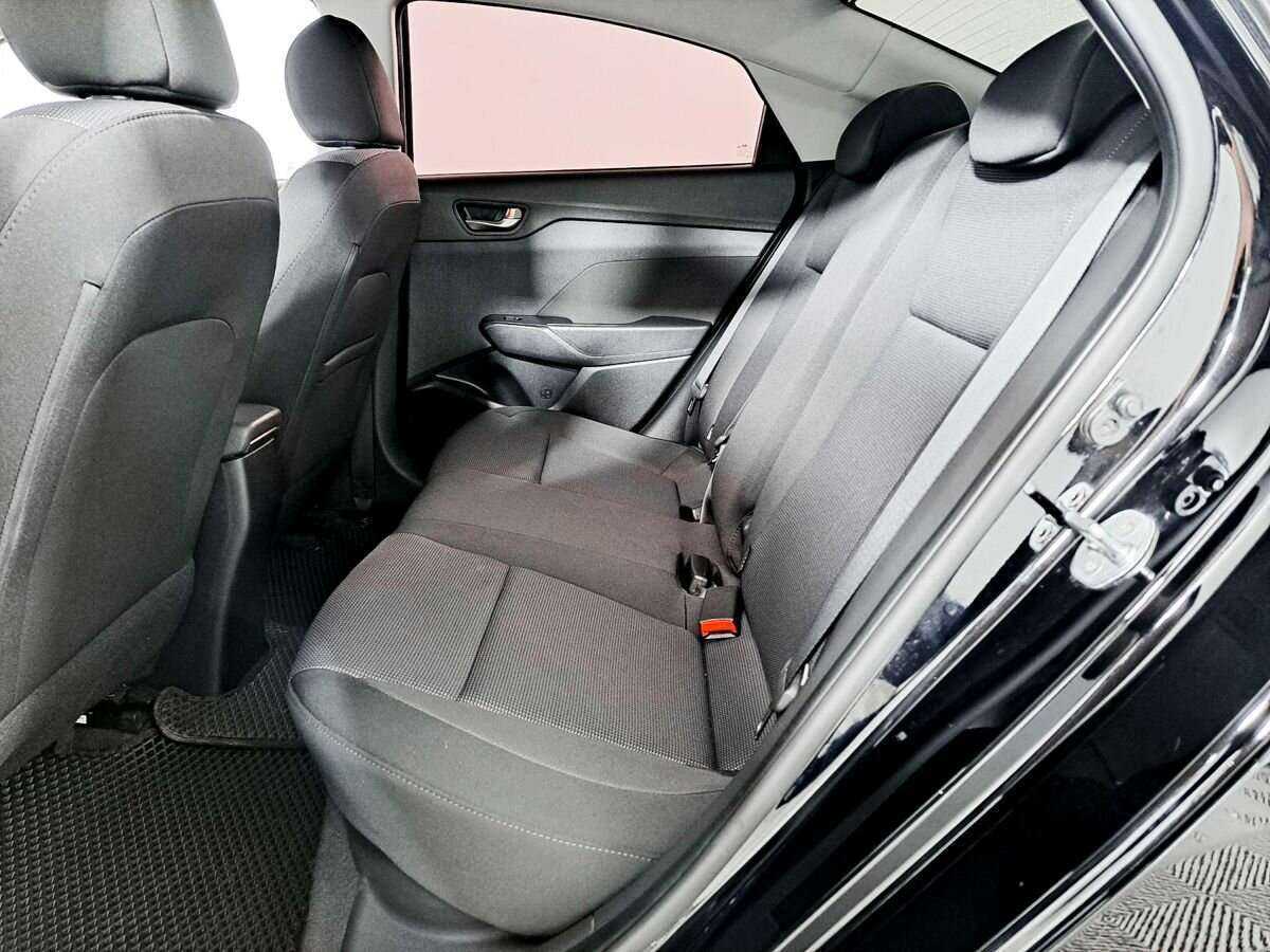 Купить Hyundai Solaris с пробегом. Фото: #9