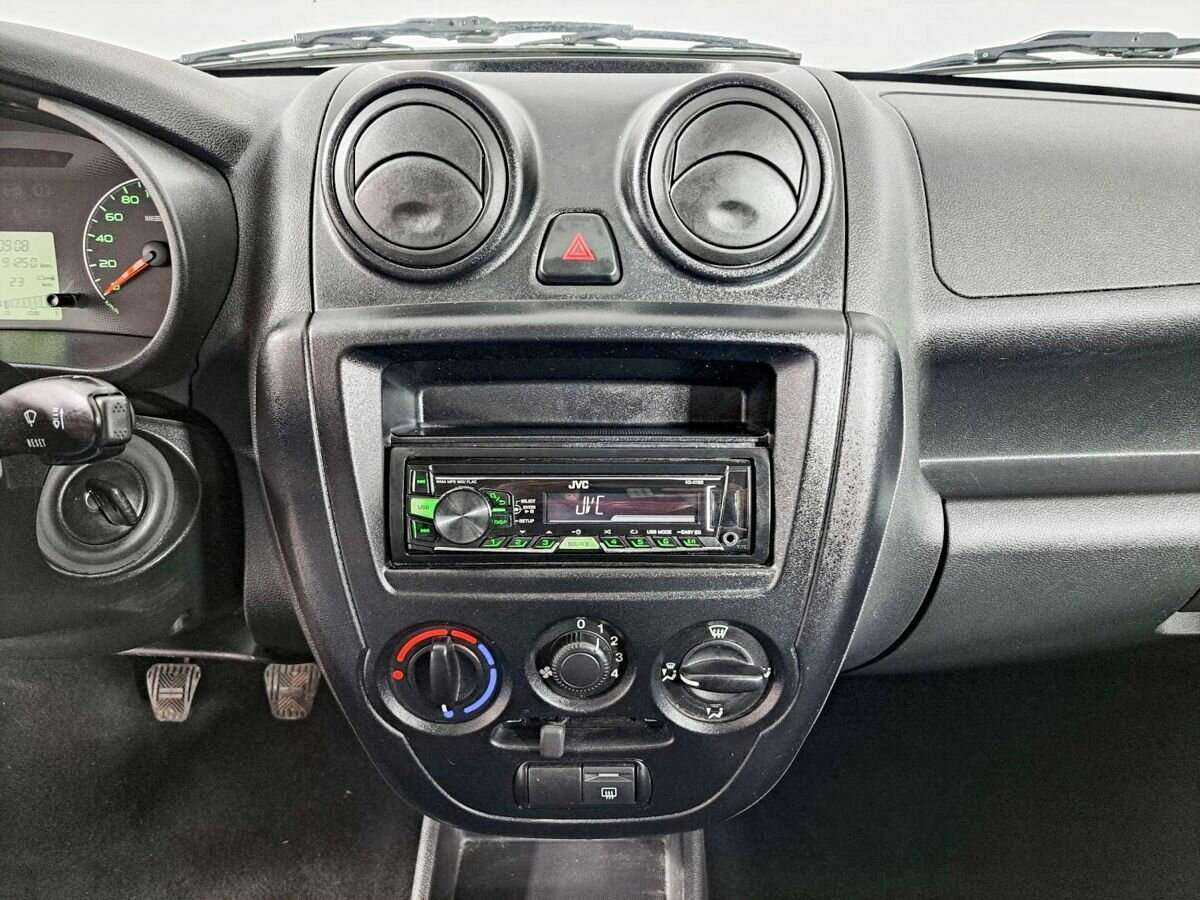 Купить Lada (ВАЗ) Granta с пробегом. Фото: #12