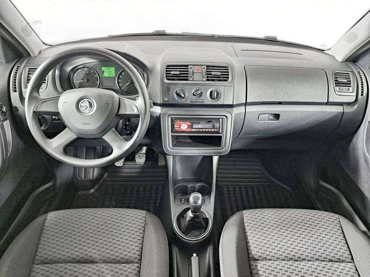 Купить Skoda Fabia с пробегом. Фото: #11