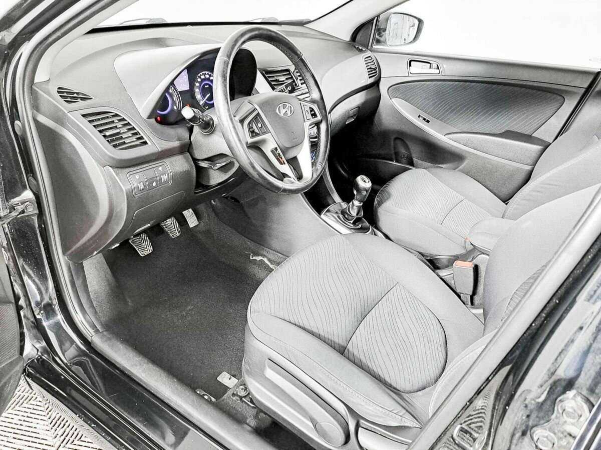 Купить Hyundai Solaris с пробегом. Фото: #13