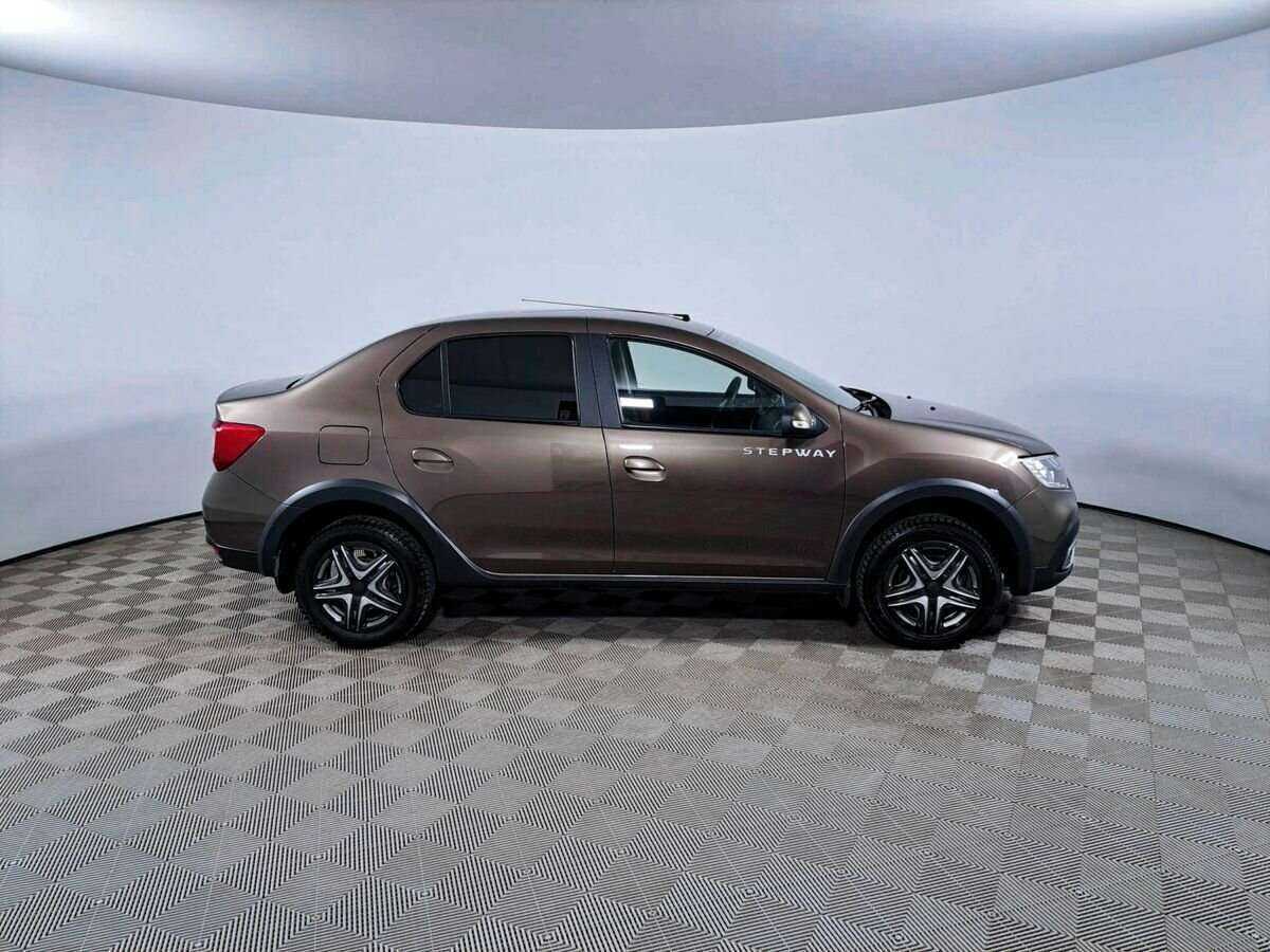Купить Renault Logan с пробегом. Фото: #3