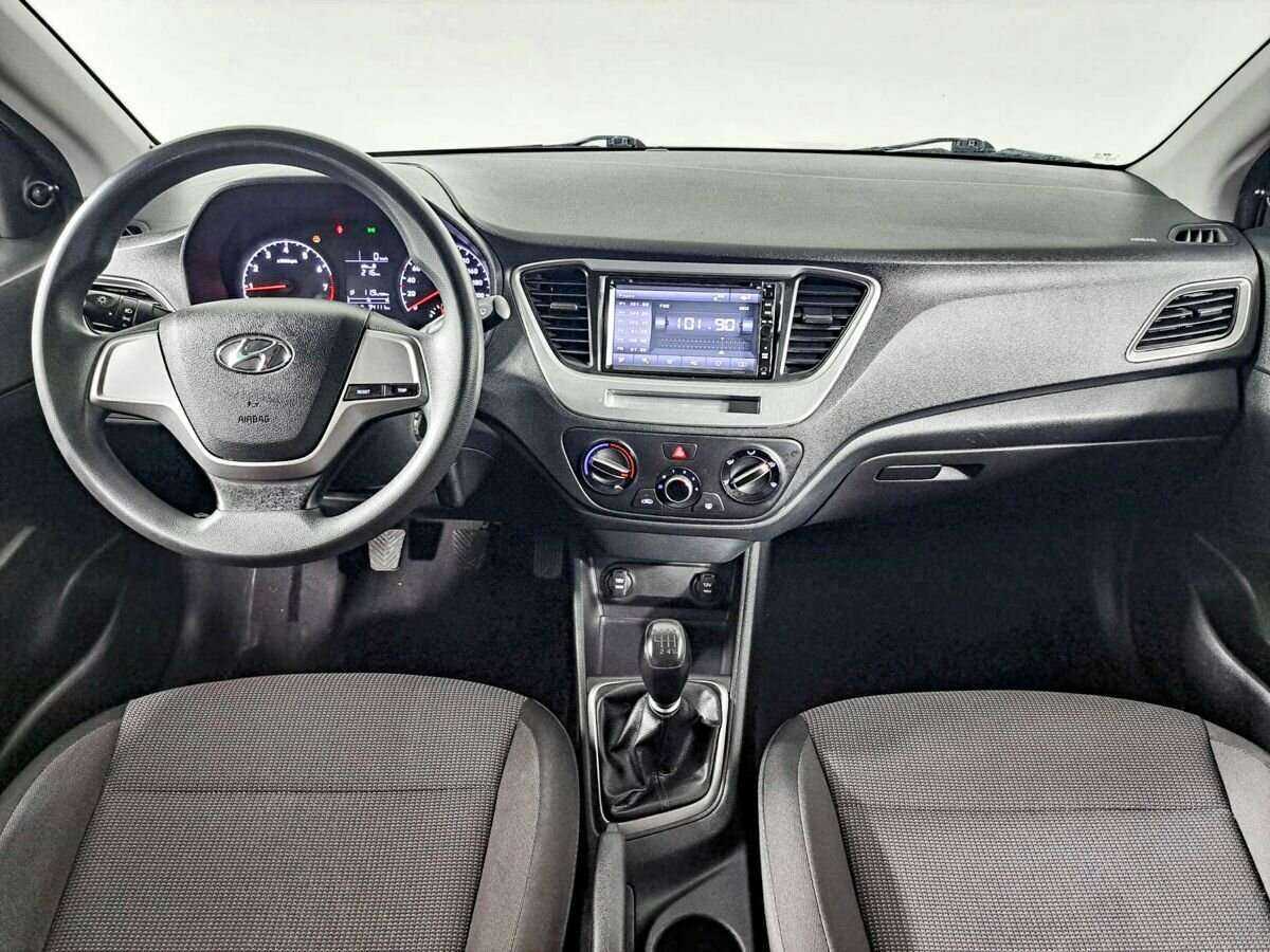 Купить Hyundai Solaris с пробегом. Фото: #13