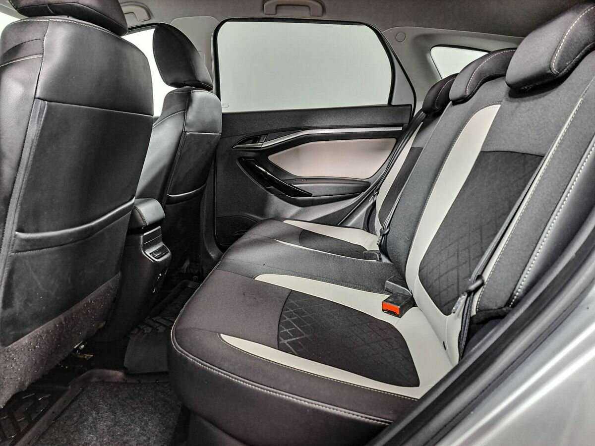 Купить Lada (ВАЗ) Vesta с пробегом. Фото: #9