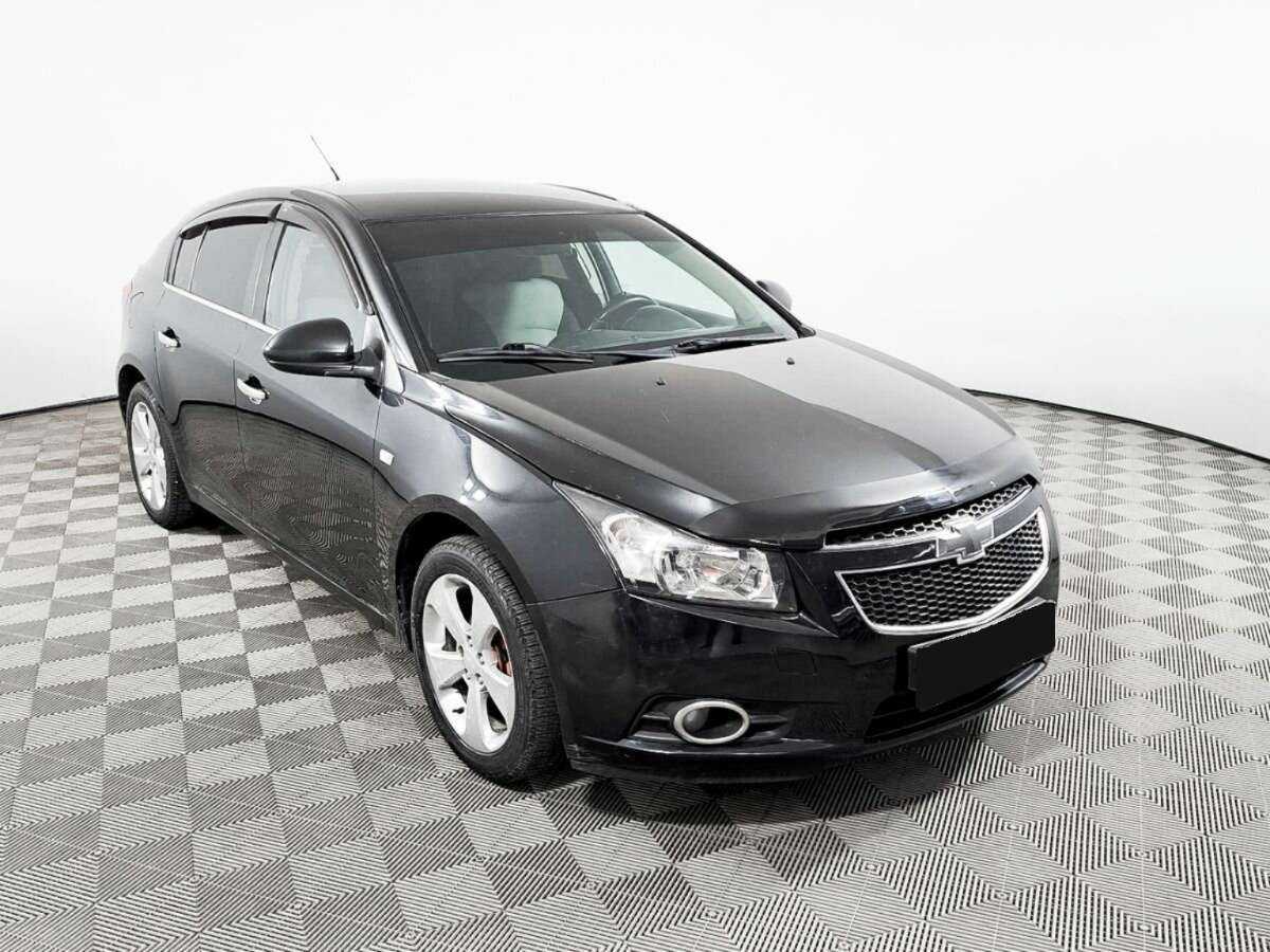 Купить Chevrolet Cruze с пробегом. Фото: #2