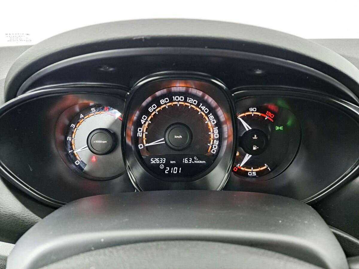 Купить Lada (ВАЗ) Vesta с пробегом. Фото: #10