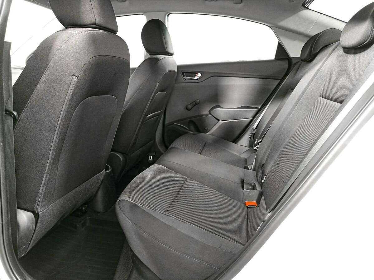 Купить Hyundai Solaris с пробегом. Фото: #11