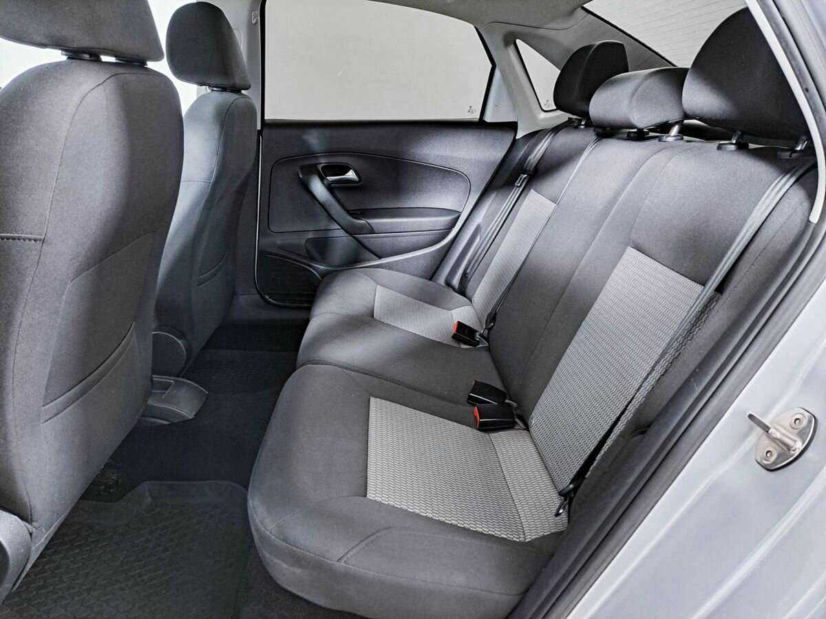 Купить Volkswagen Polo с пробегом. Фото: #9