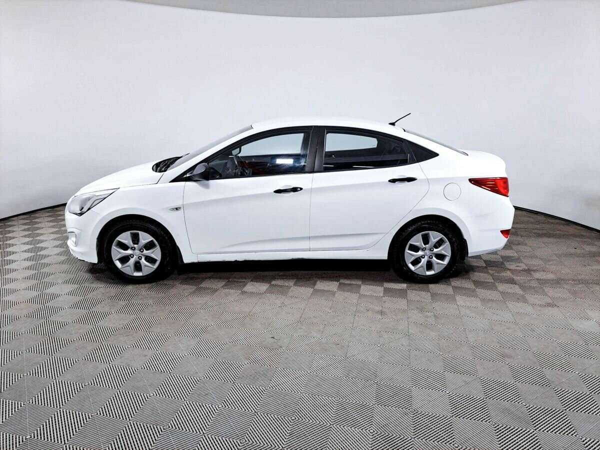 Купить Hyundai Solaris с пробегом. Фото: #7