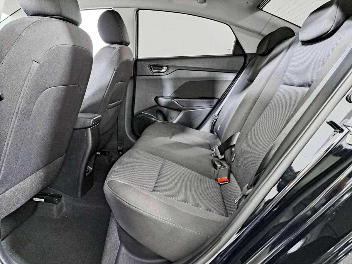 Купить Hyundai Solaris с пробегом. Фото: #9