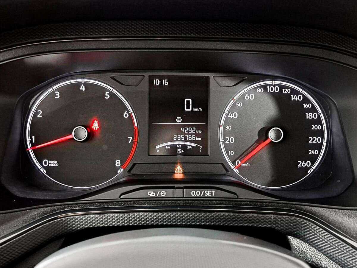 Купить Volkswagen Polo с пробегом. Фото: #12