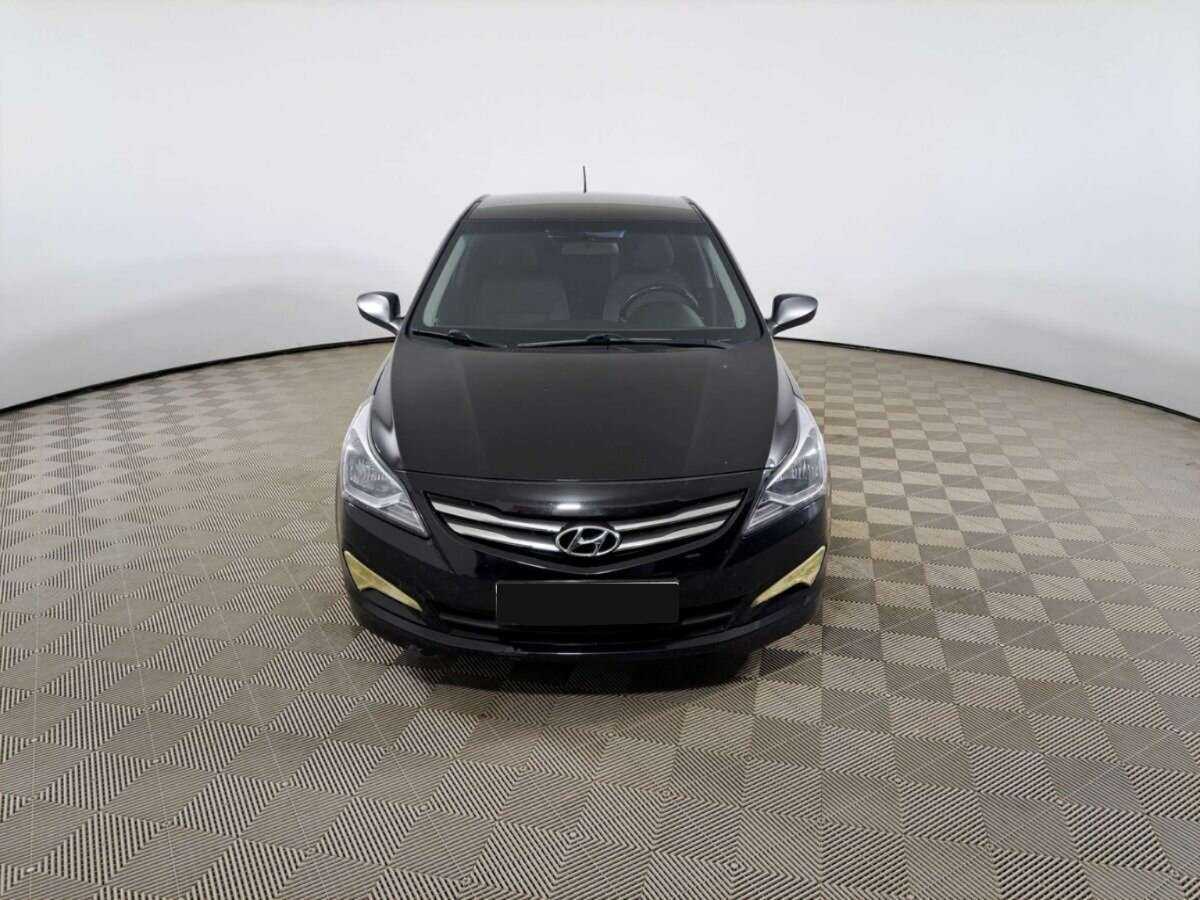 Купить Hyundai Solaris с пробегом. Фото: #1