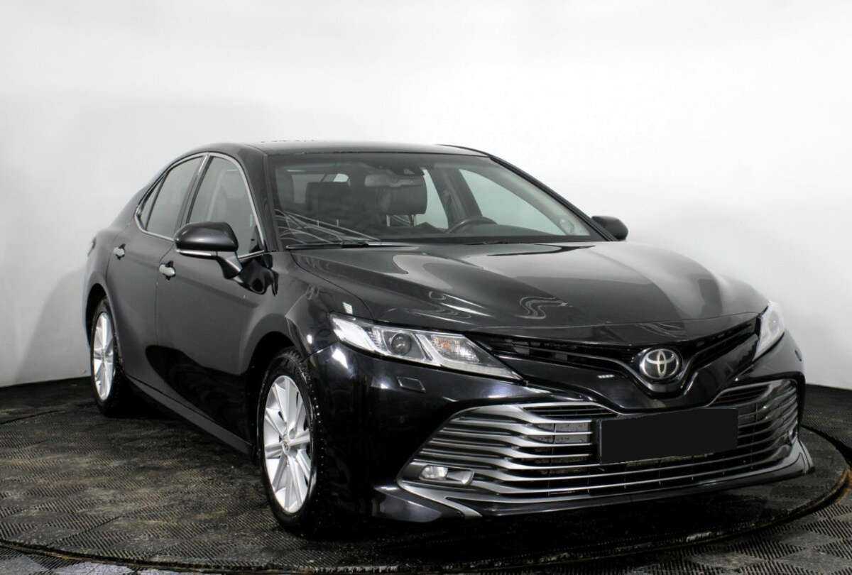 Купить Toyota Camry с пробегом. Фото: #2