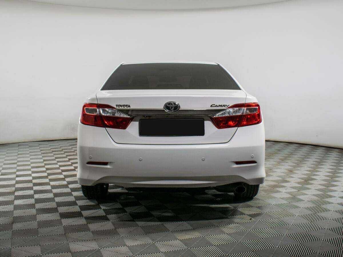 Купить Toyota Camry с пробегом. Фото: #5
