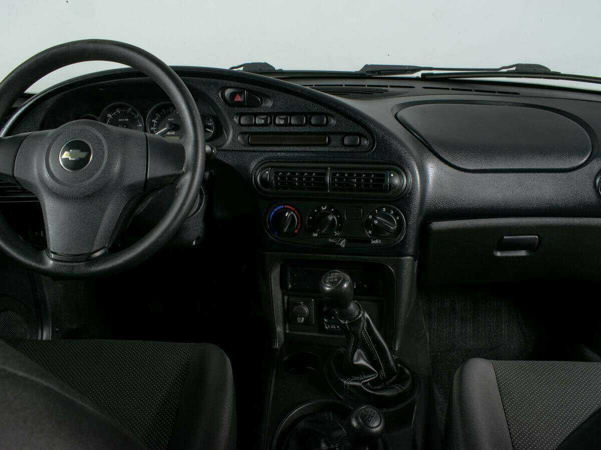 Купить Chevrolet Niva с пробегом. Фото: #7