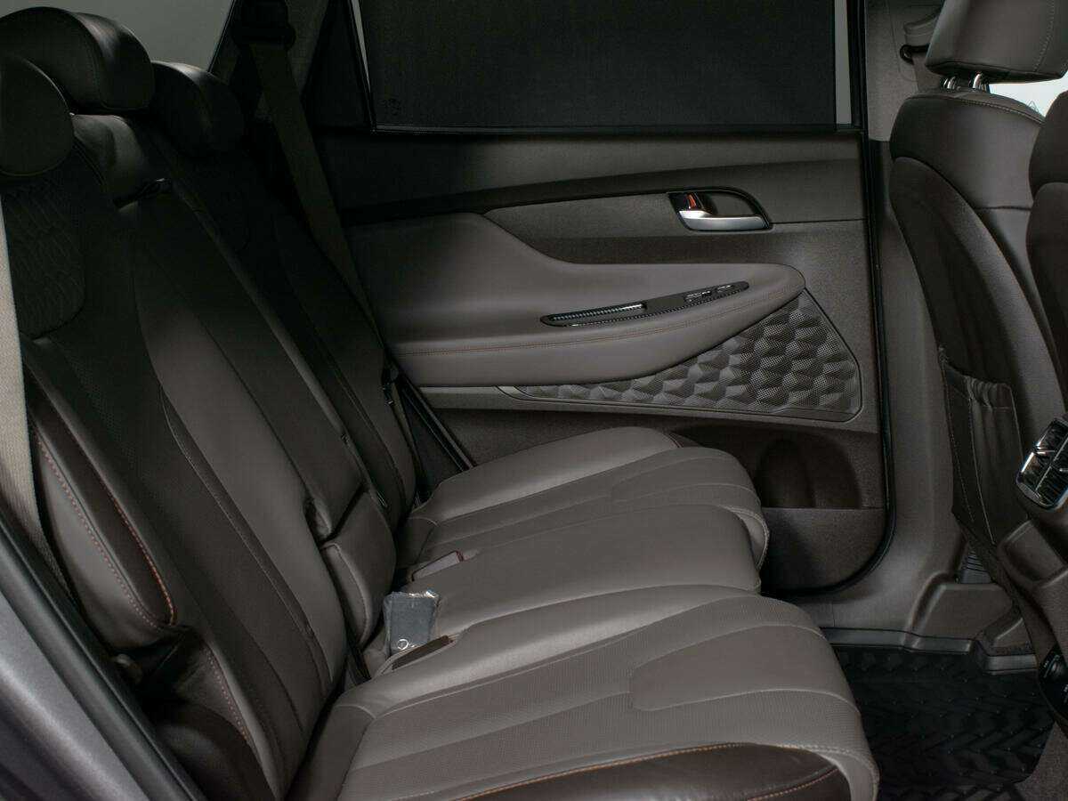 Купить Hyundai Santa Fe с пробегом. Фото: #12