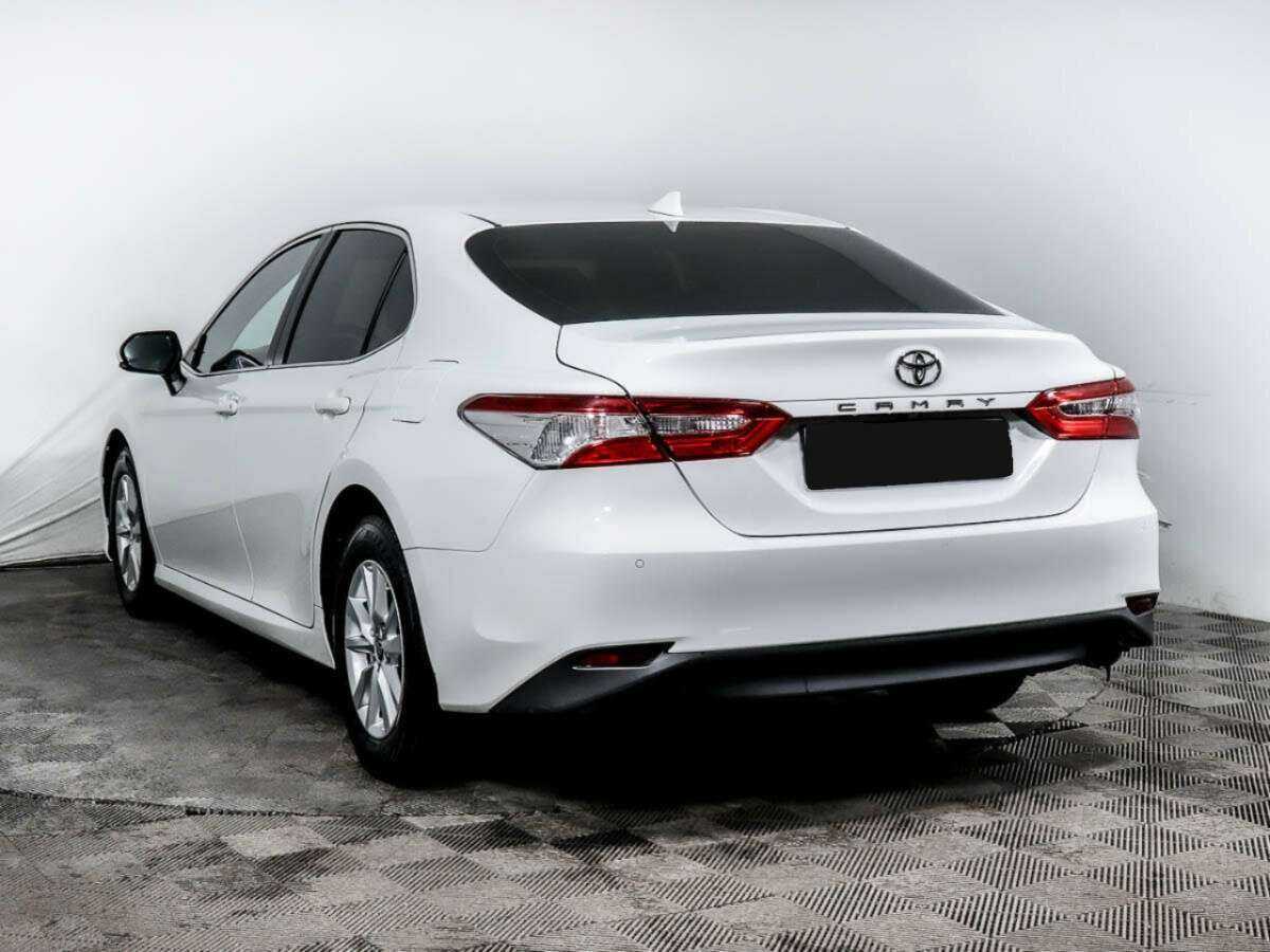 Купить Toyota Camry с пробегом. Фото: #5