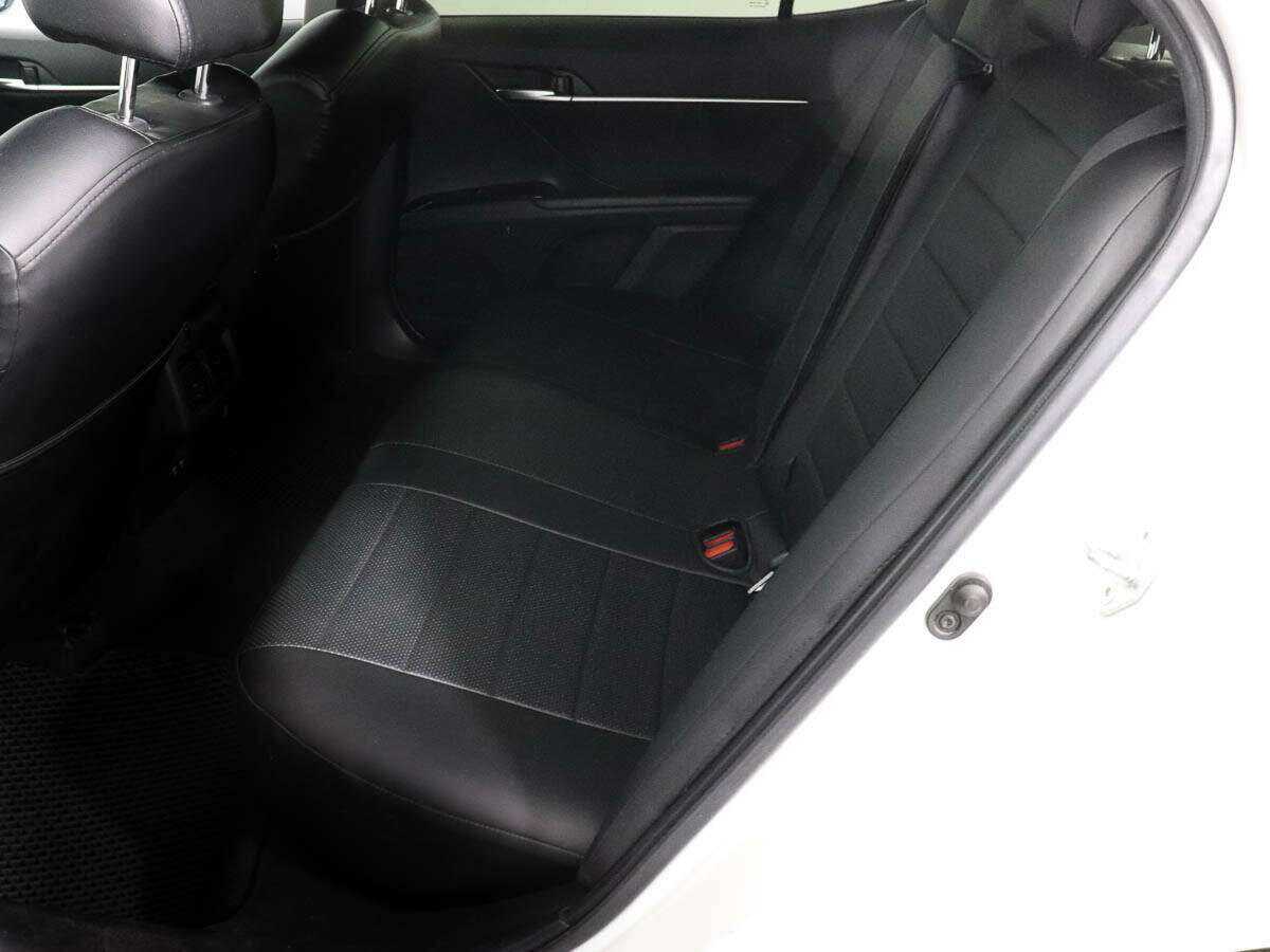 Купить Toyota Camry с пробегом. Фото: #7
