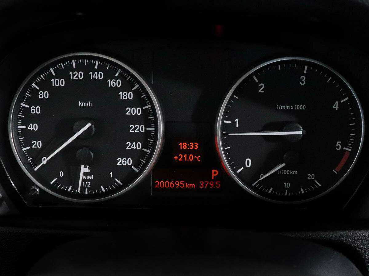 Купить BMW X1 с пробегом. Фото: #9