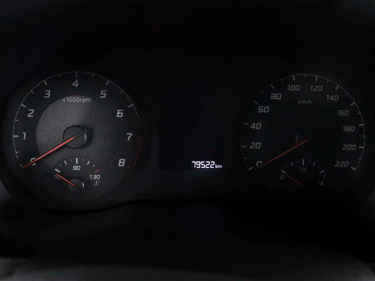 Купить Hyundai Solaris с пробегом. Фото: #8