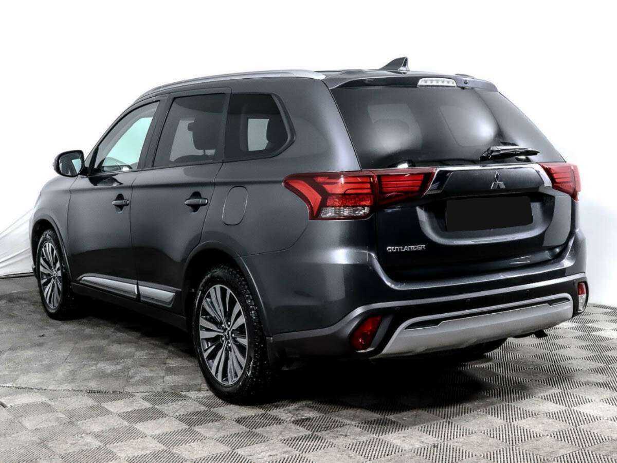 Купить Mitsubishi Outlander с пробегом. Фото: #4