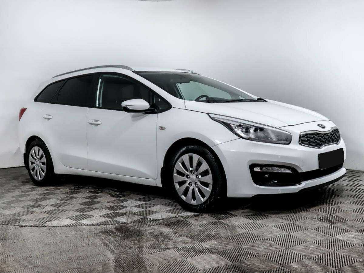 Купить Kia Ceed с пробегом. Фото: #2