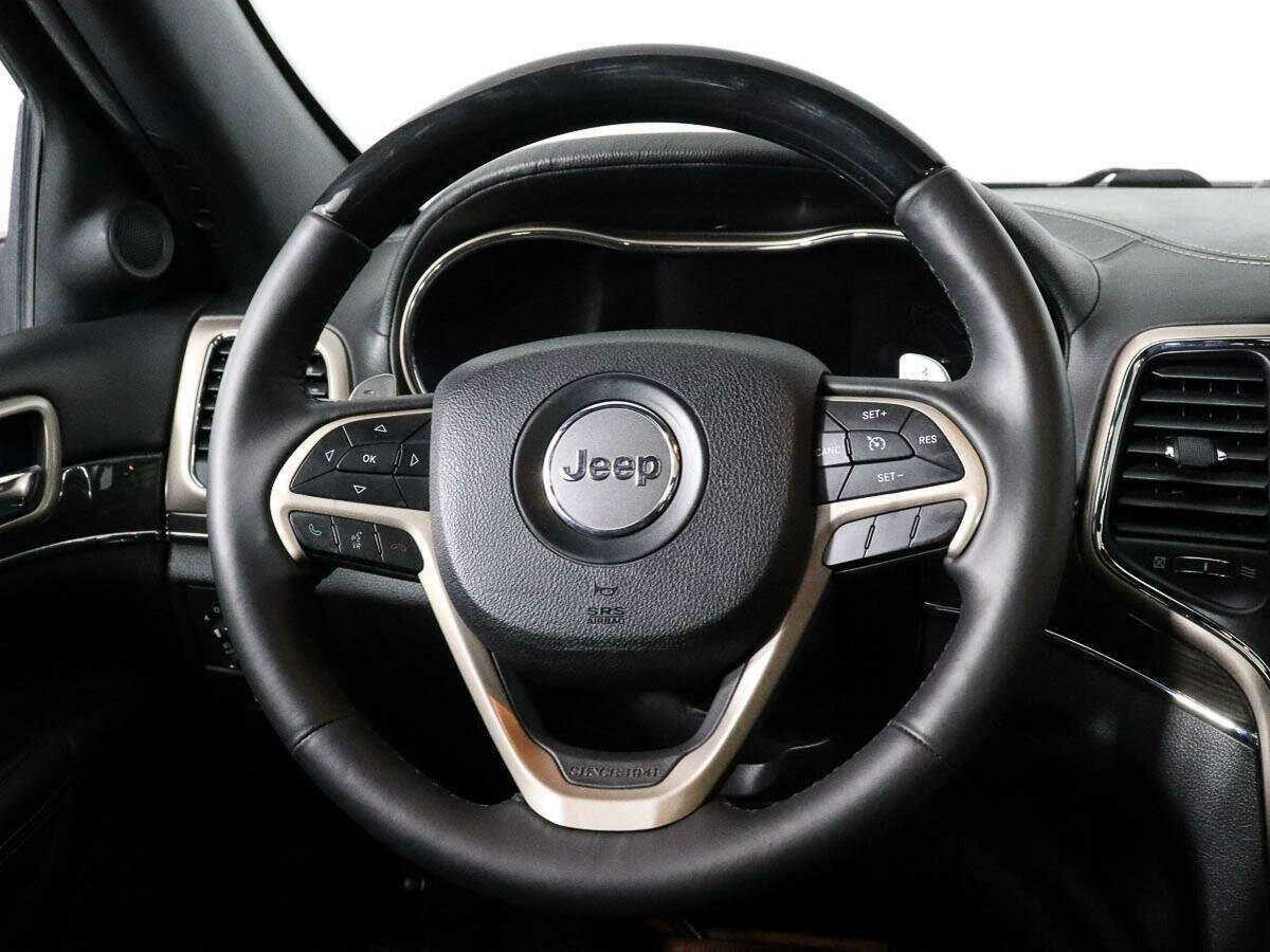 Купить Jeep Grand Cherokee с пробегом. Фото: #11