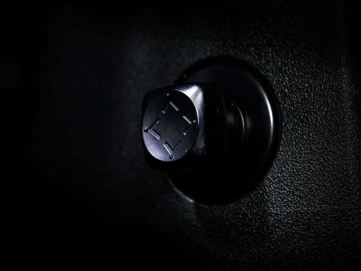 Купить Infiniti Q70 с пробегом. Фото: #14