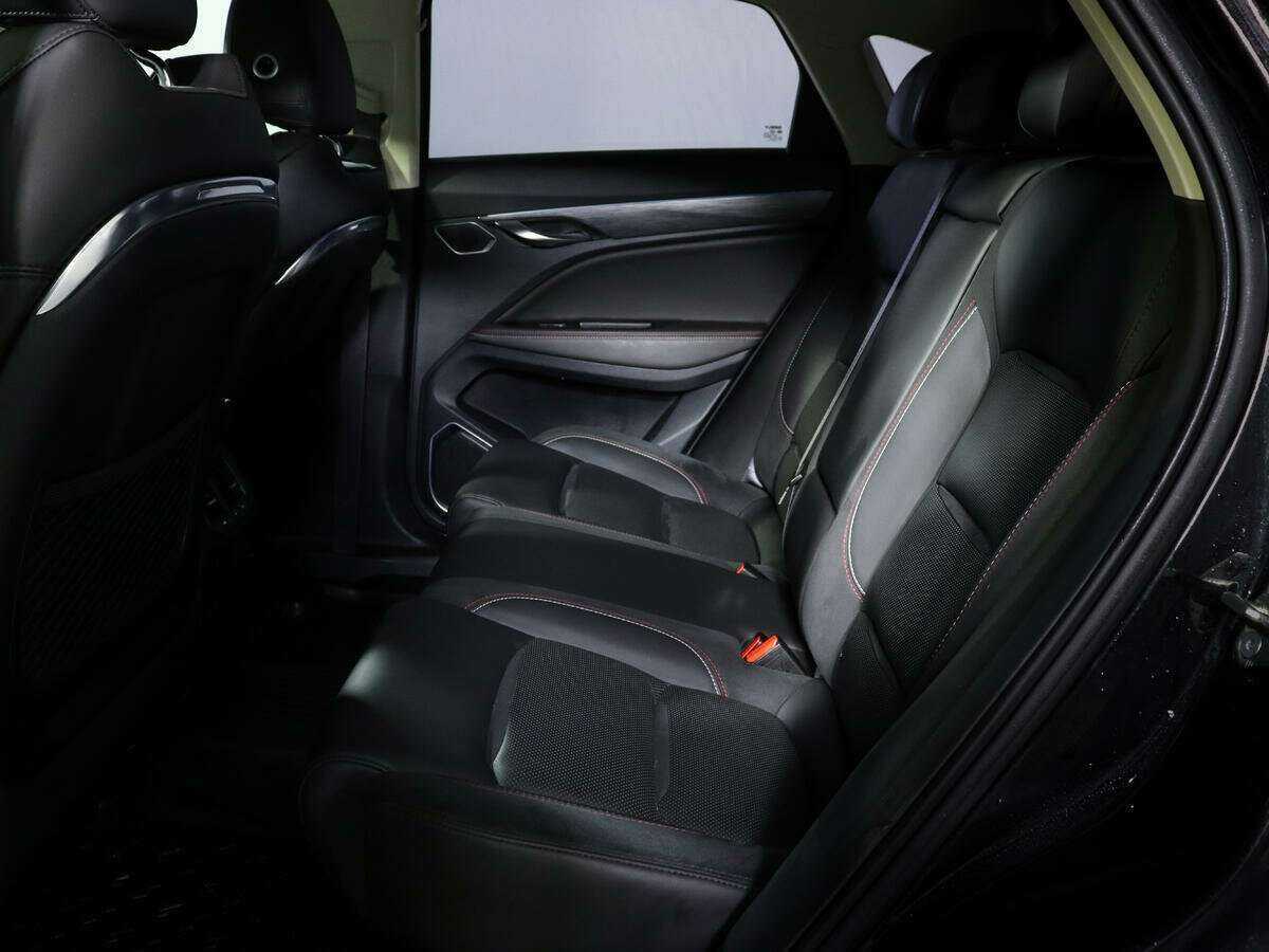 Купить Geely Tugella с пробегом. Фото: #8