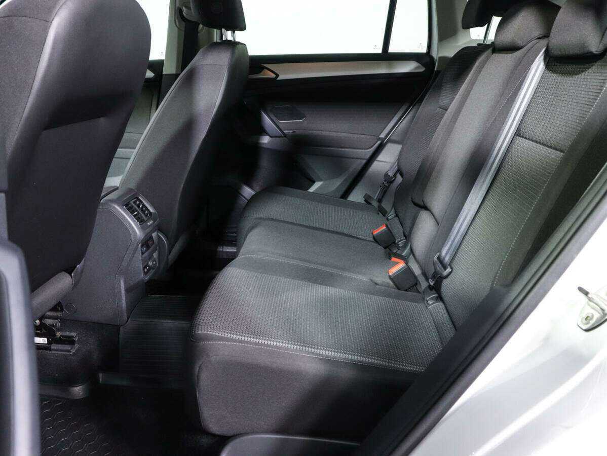 Купить Volkswagen Tiguan с пробегом. Фото: #7