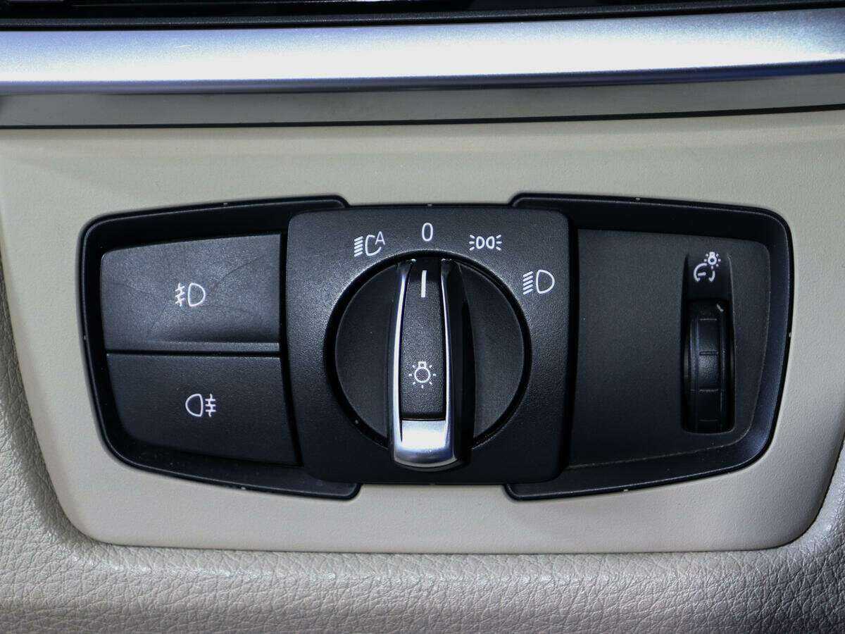 Купить BMW 3 серии с пробегом. Фото: #13