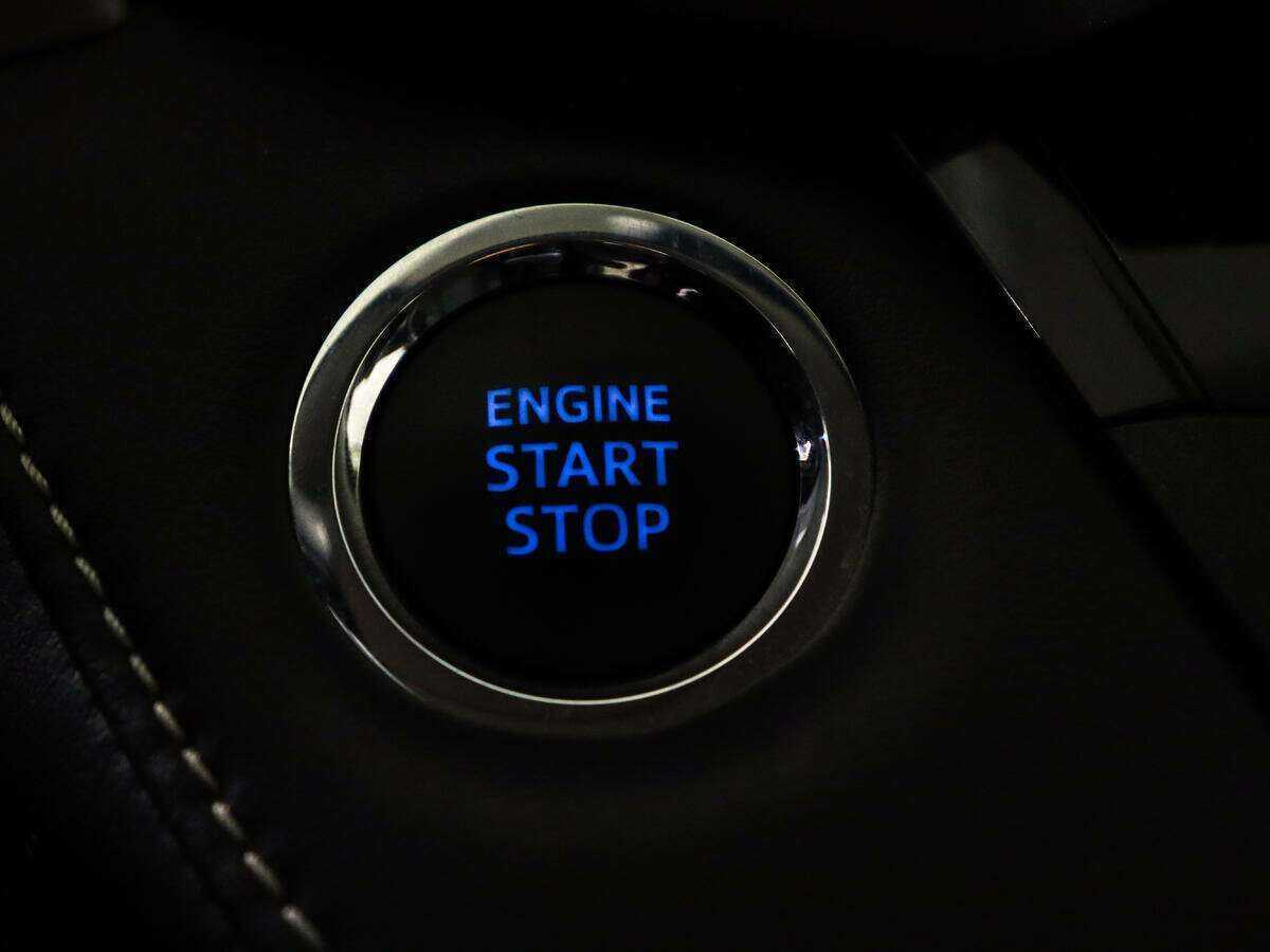 Купить Toyota RAV4 с пробегом. Фото: #17