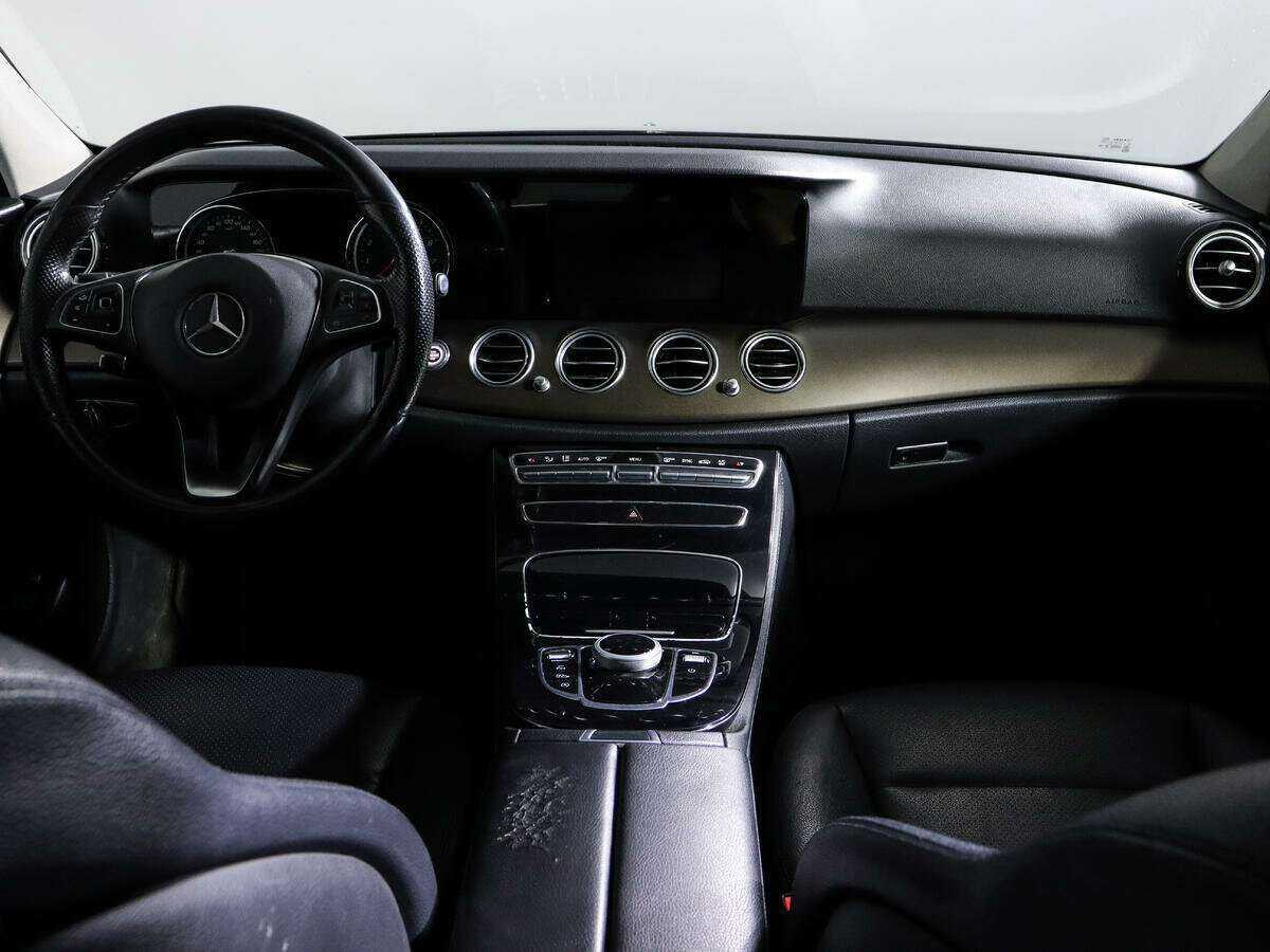 Купить Mercedes-Benz E-Класс с пробегом. Фото: #10