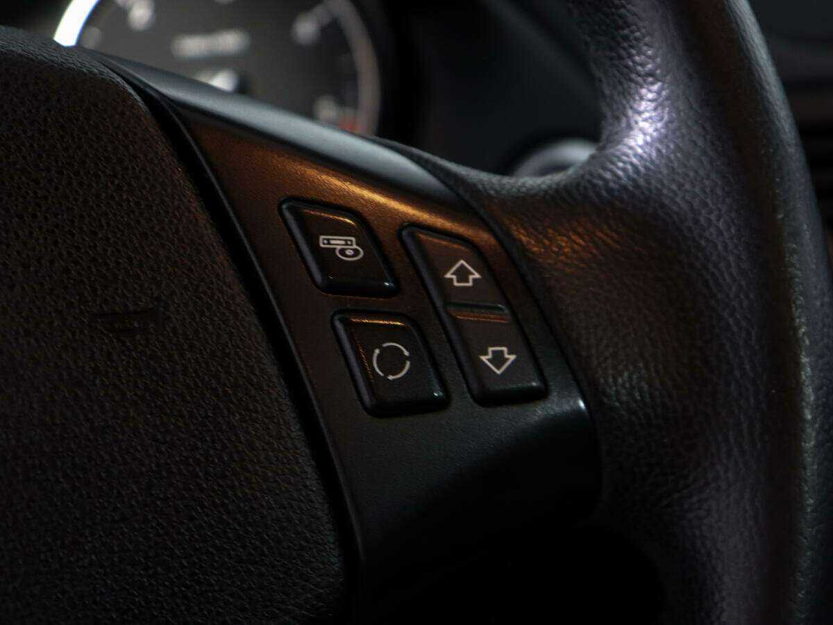 Купить BMW X1 с пробегом. Фото: #18