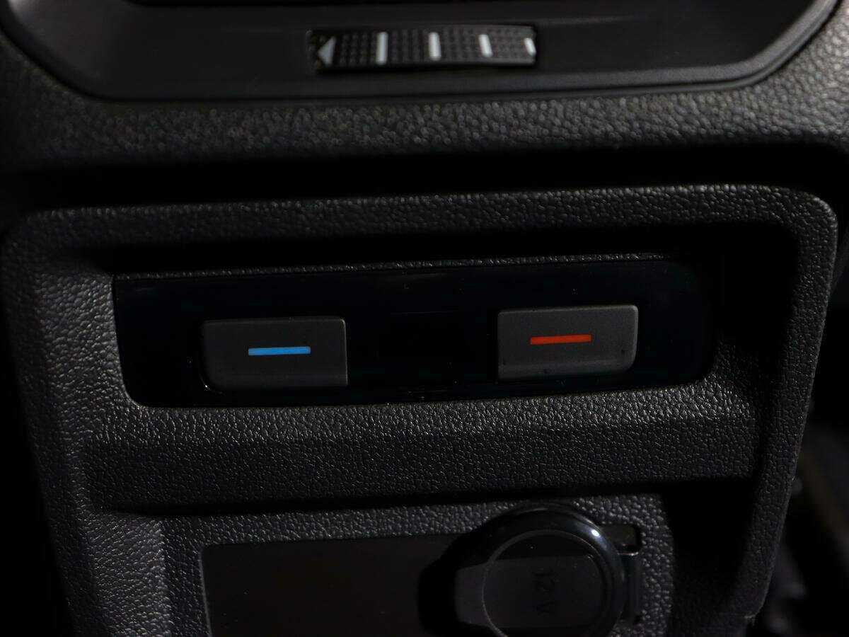 Купить Volkswagen Tiguan с пробегом. Фото: #15