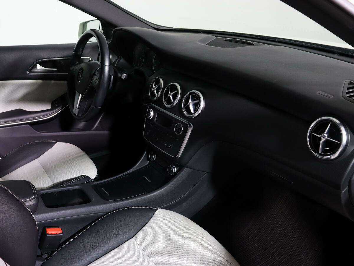 Купить Mercedes-Benz A-Класс с пробегом. Фото: #8