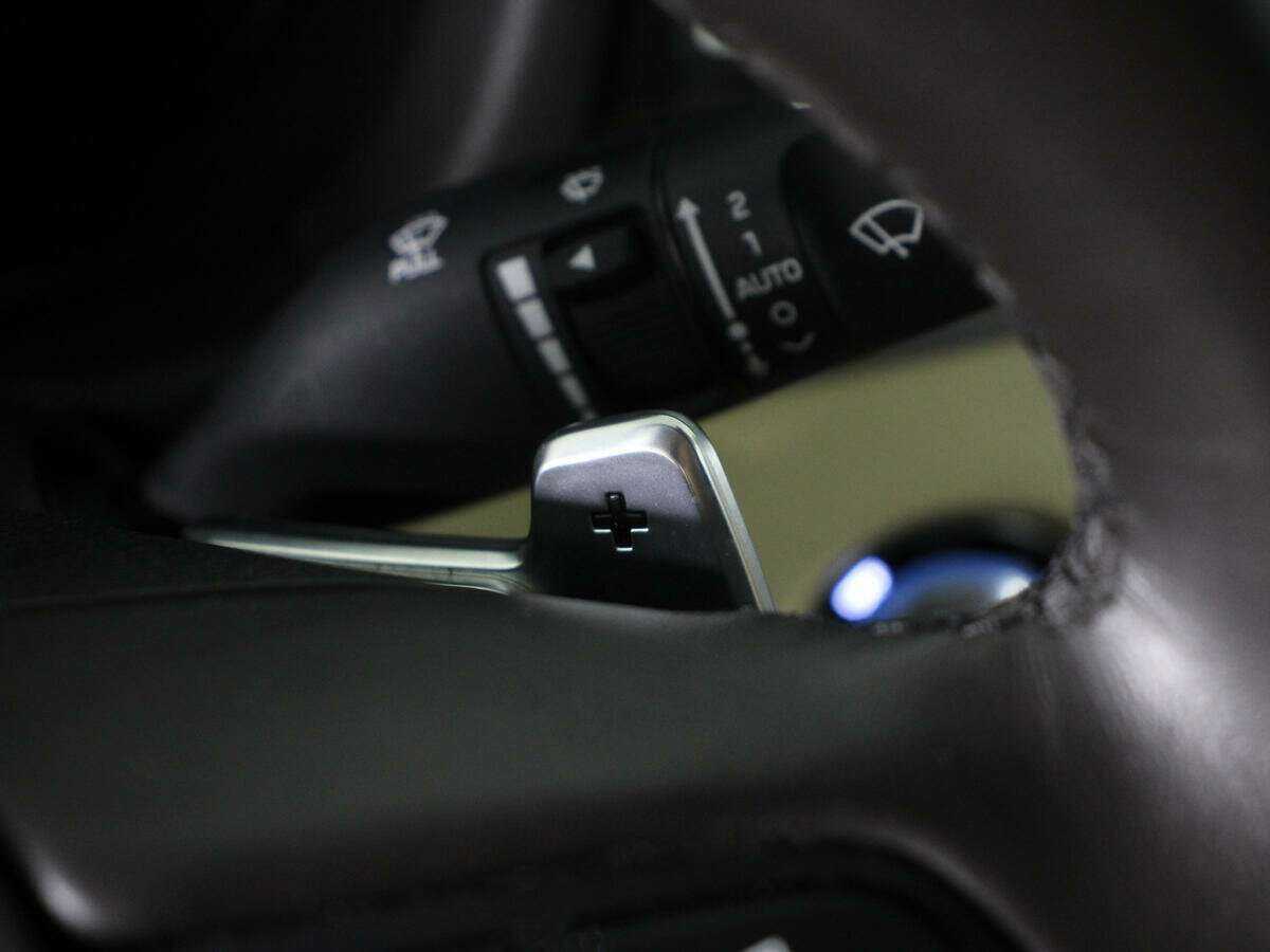 Купить Hyundai Genesis с пробегом. Фото: #17