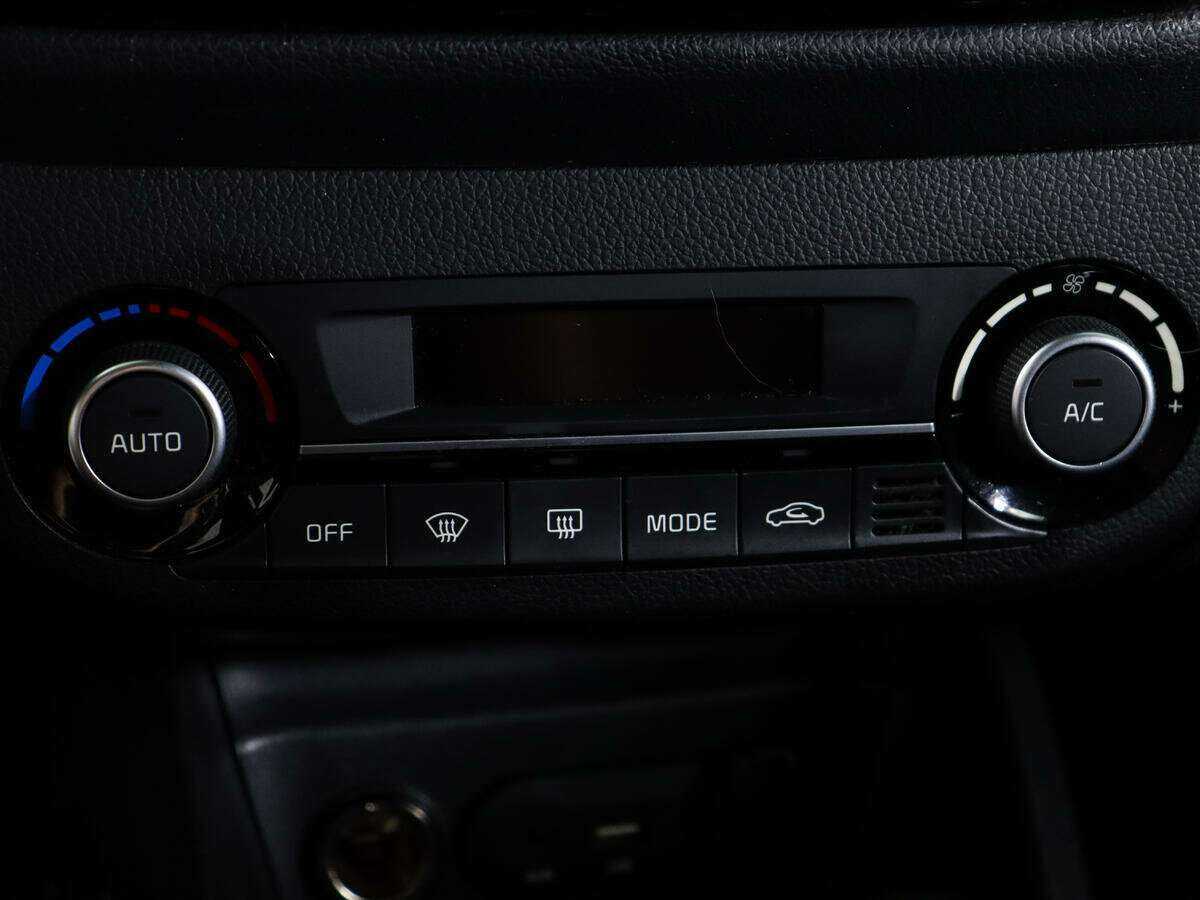 Купить Kia Rio с пробегом. Фото: #21