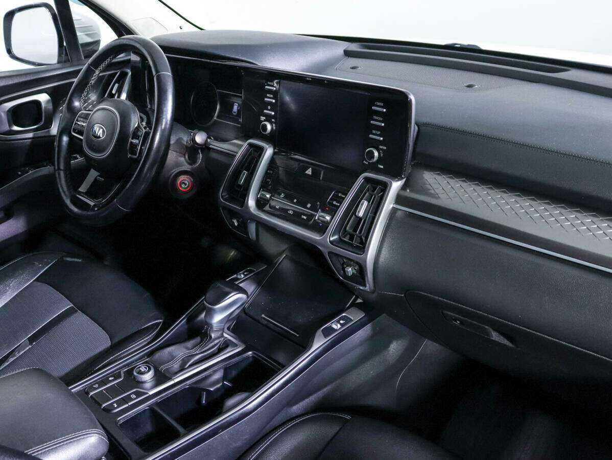 Купить Kia Sorento с пробегом. Фото: #6