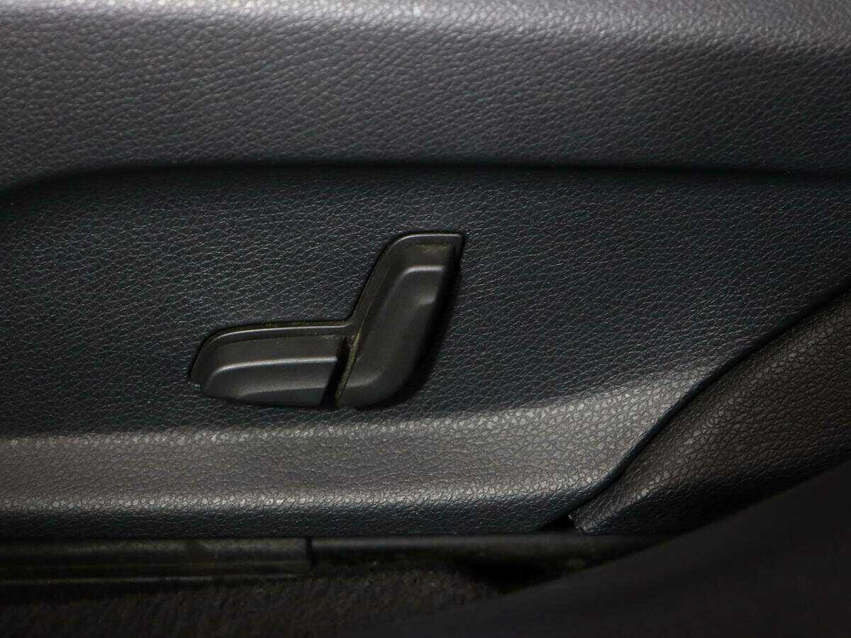 Купить Mercedes-Benz E-Класс с пробегом. Фото: #14