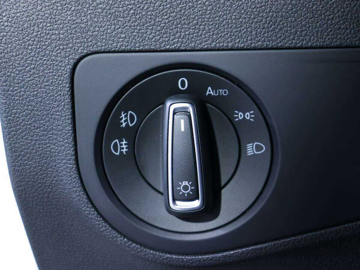 Купить Volkswagen Tiguan с пробегом. Фото: #13