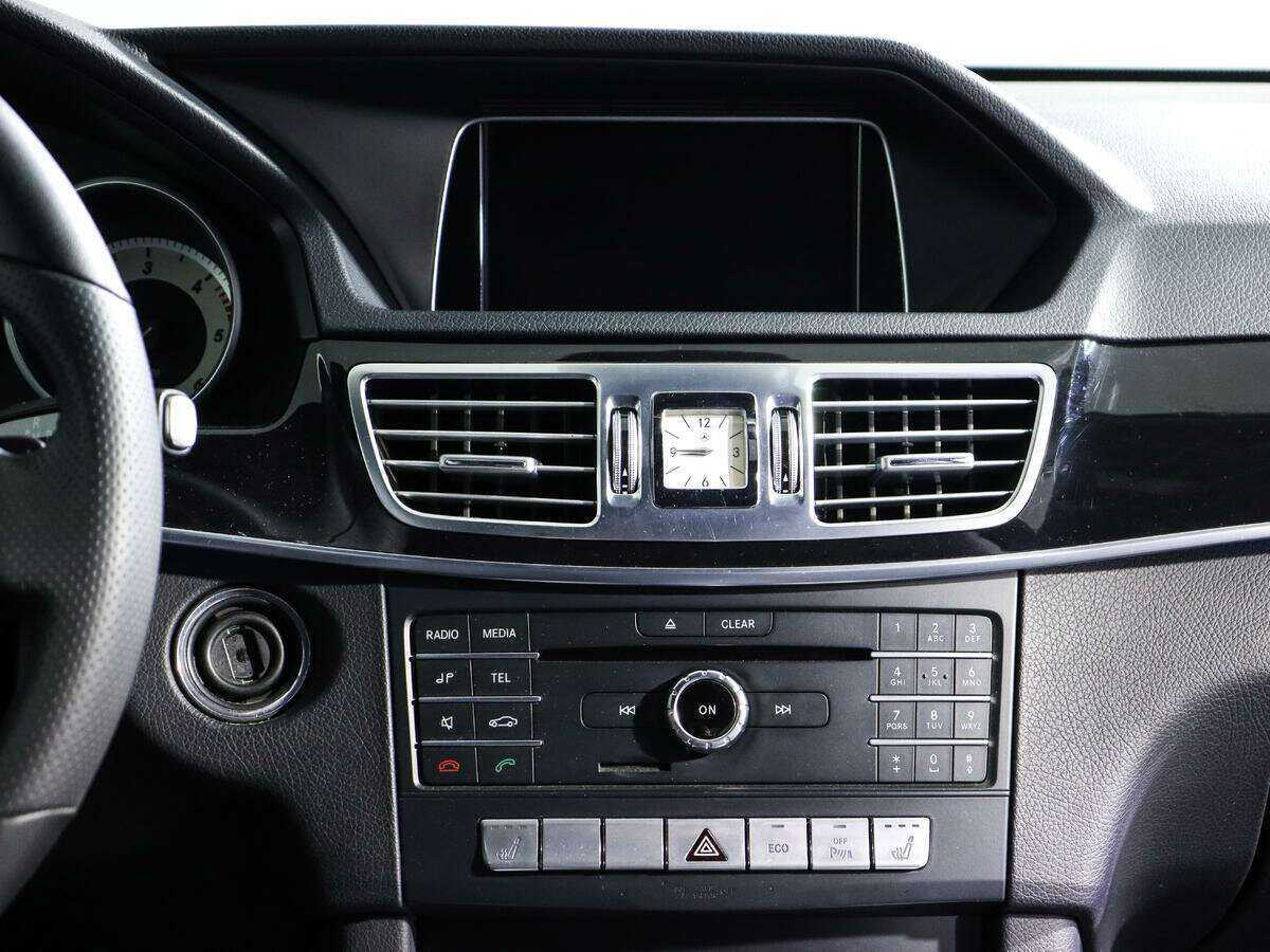 Купить Mercedes-Benz E-Класс с пробегом. Фото: #12