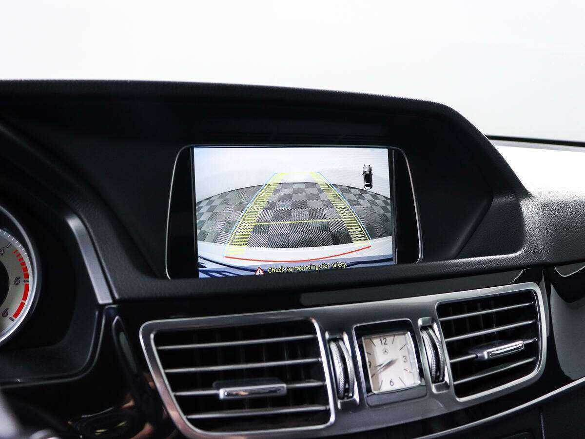 Купить Mercedes-Benz E-Класс с пробегом. Фото: #15