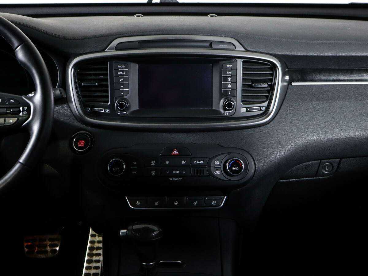 Купить Kia Sorento с пробегом. Фото: #11