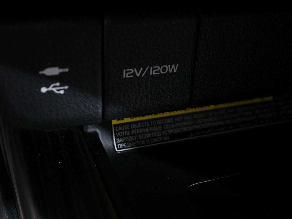 Купить Toyota Camry с пробегом. Фото: #17